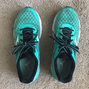 Mizuno wave inspire 12 running shoes